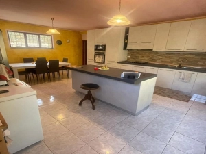 15 locali in vendita a Tuscania